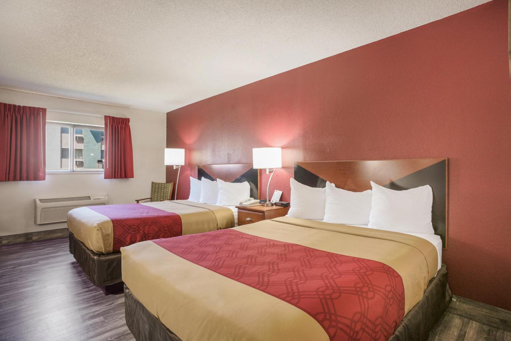 Econo Lodge Cedar Rapids Zimmer foto