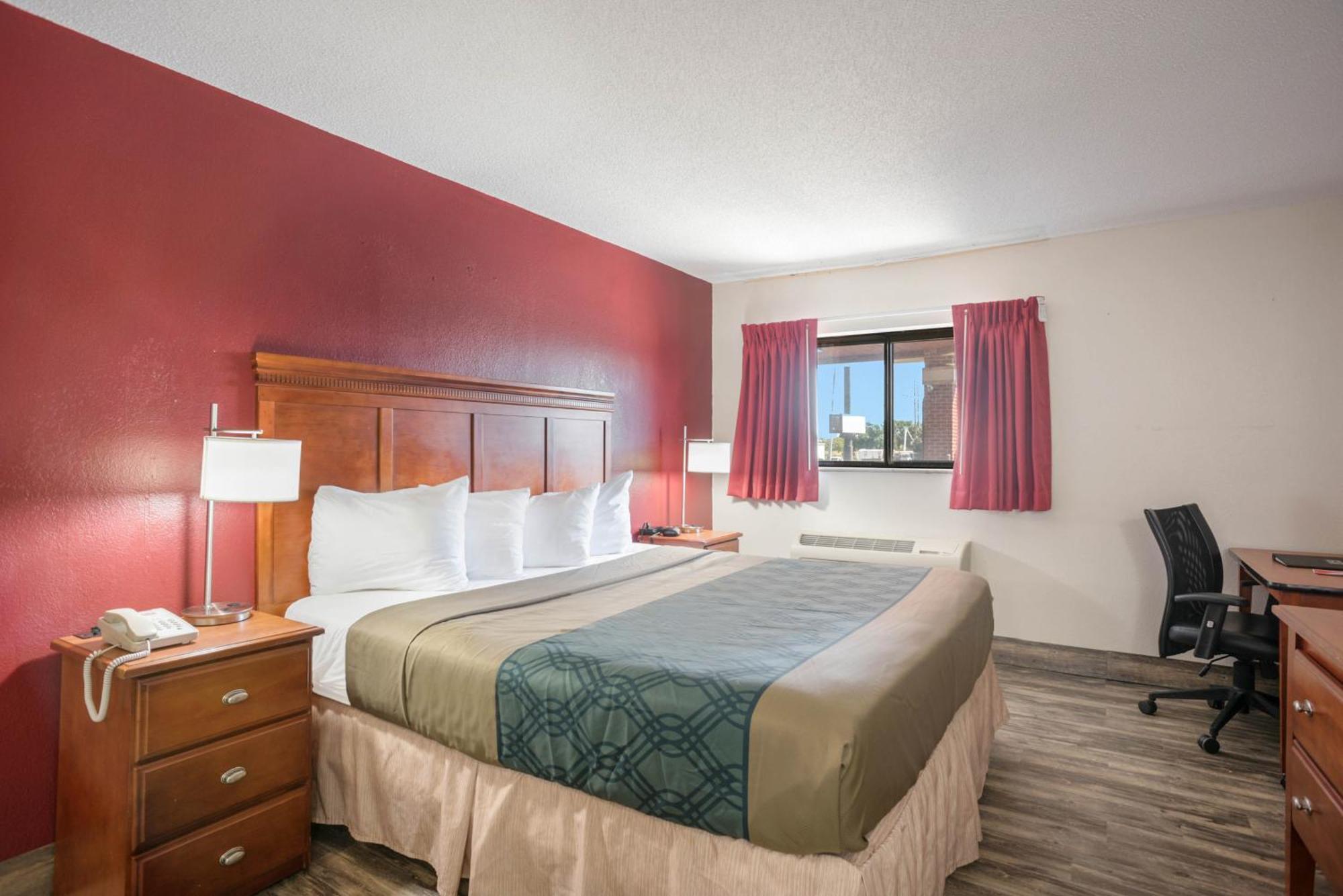 Econo Lodge Cedar Rapids Zimmer foto